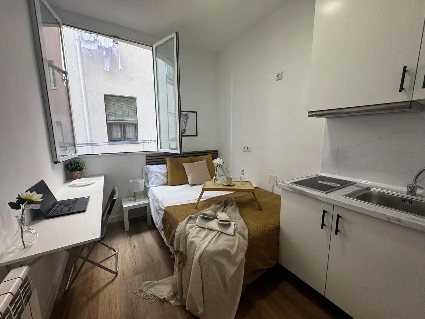 Habitación con baño privado en Plaza Olavide